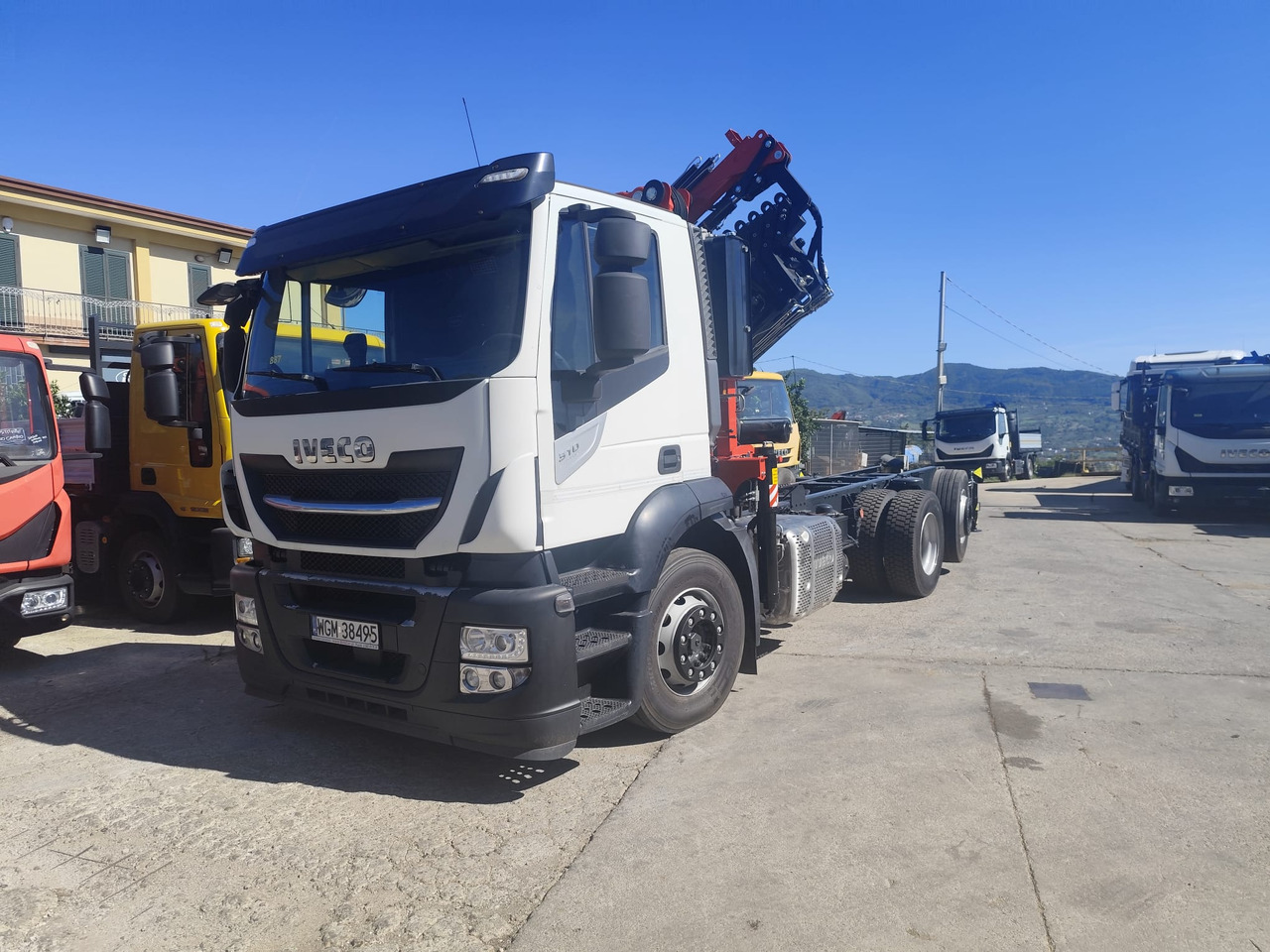 IVECO STRALIS AD 260S31 XP - Truk derek: gambar 1 IVECO STRALIS AD 260S31 XP - Truk derek: gambar 1
