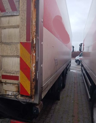 IVECO STRALIS AD 260S31 XP - Truk sasis: gambar 5 IVECO STRALIS AD 260S31 XP - Truk sasis: gambar 5