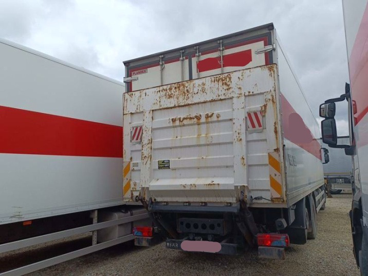 IVECO STRALIS AD 260S31 XP - Truk sasis: gambar 5 IVECO STRALIS AD 260S31 XP - Truk sasis: gambar 5