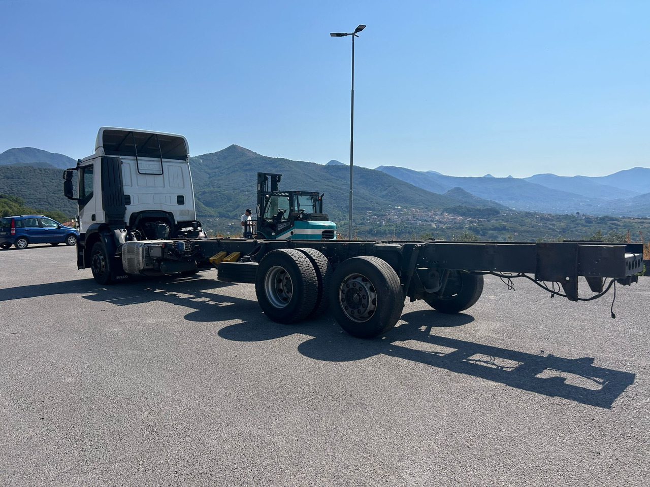 IVECO STRALIS AD 260S31 XP - Truk sasis: gambar 4 IVECO STRALIS AD 260S31 XP - Truk sasis: gambar 4