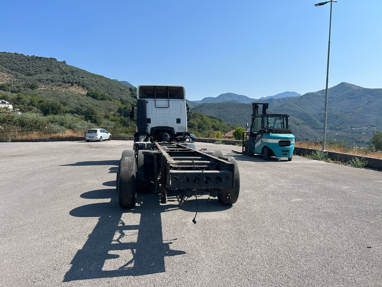 IVECO STRALIS AD 260S31 XP - Truk sasis: gambar 3 IVECO STRALIS AD 260S31 XP - Truk sasis: gambar 3
