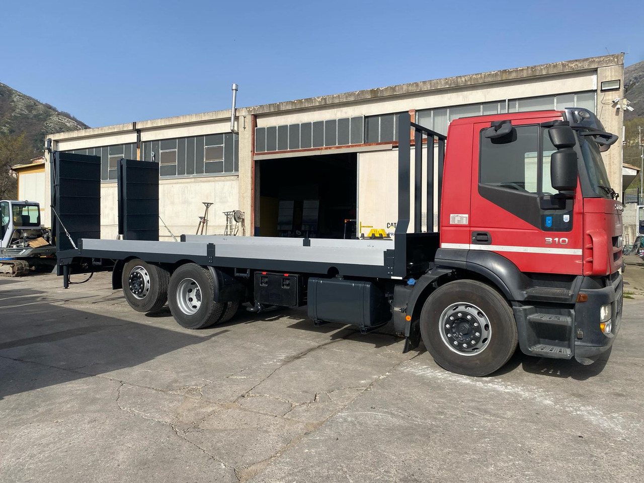 Truk flatbed IVECO STRALIS CUBE 260S31: gambar 15