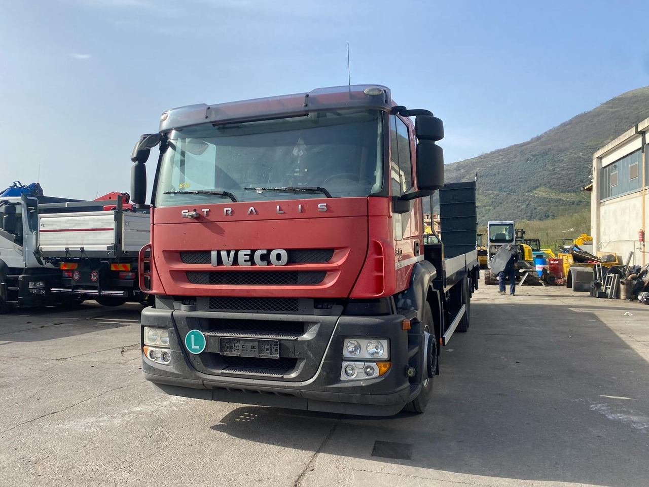 Truk flatbed IVECO STRALIS CUBE 260S31: gambar 8