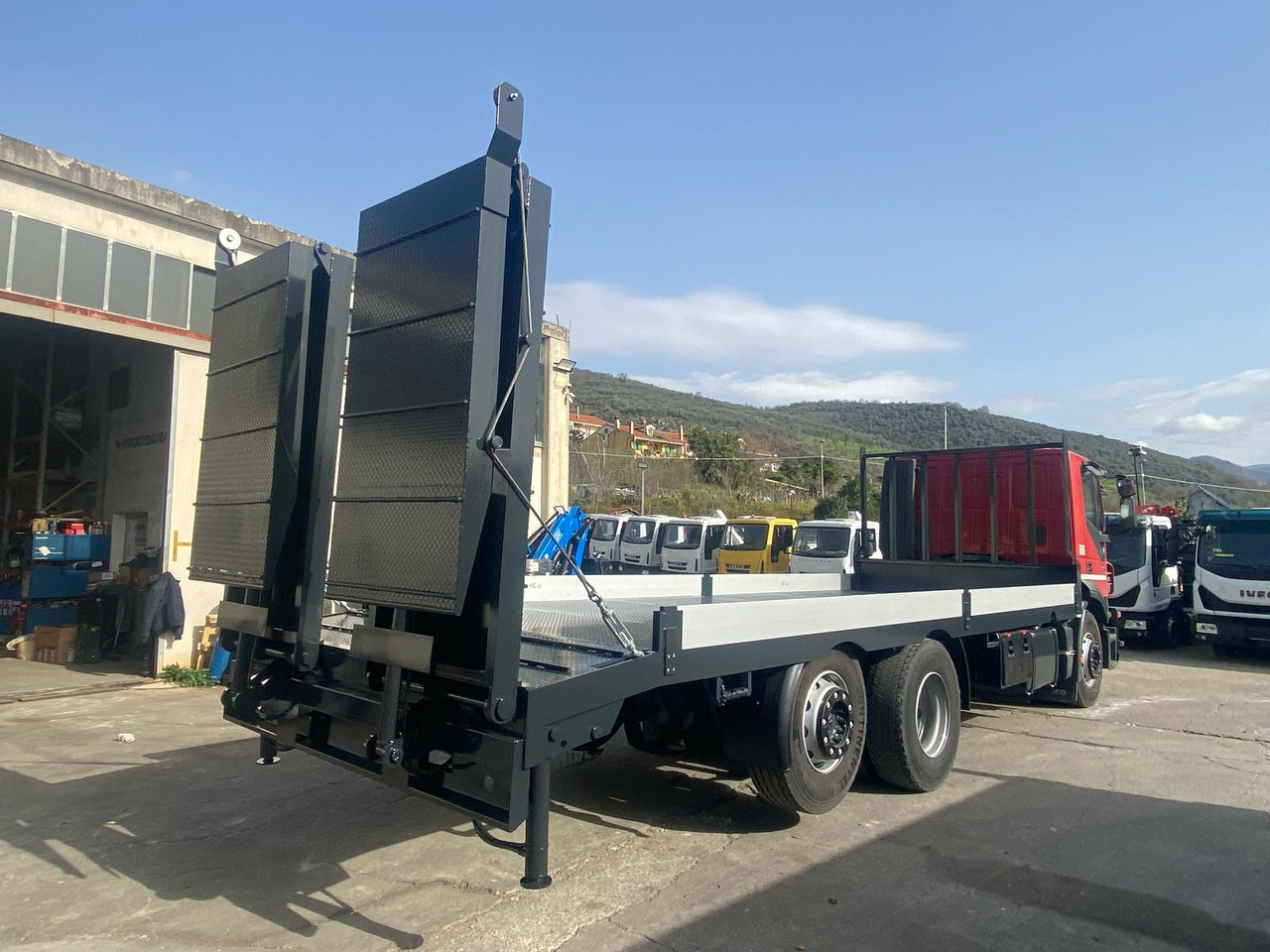 Truk flatbed IVECO STRALIS CUBE 260S31: gambar 19