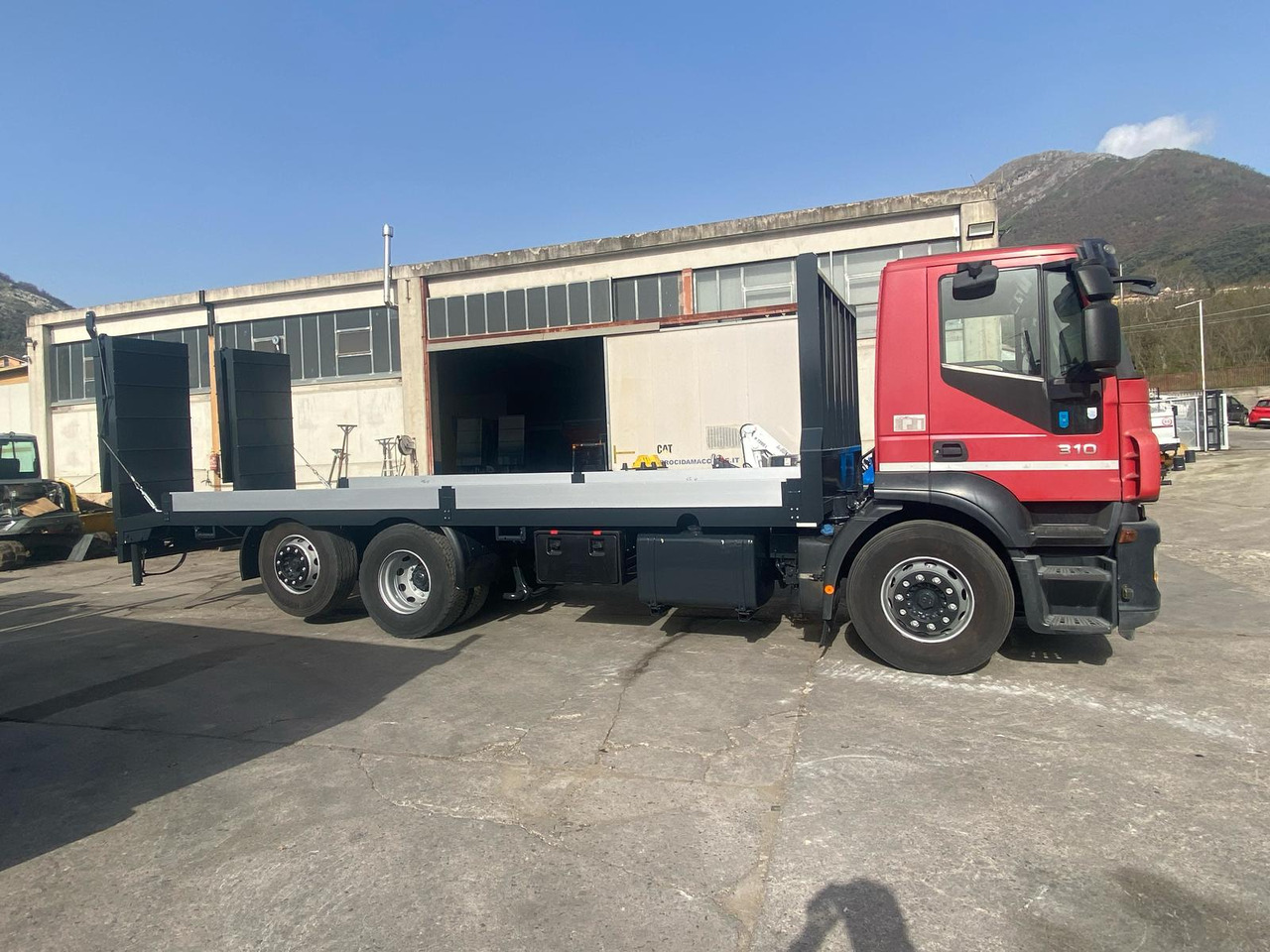 Truk flatbed IVECO STRALIS CUBE 260S31: gambar 16