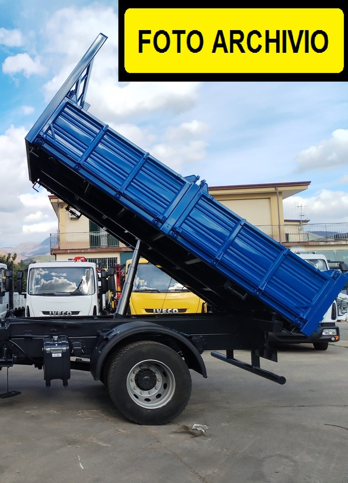 MAN TGS 18.360 - Truk jungkit: gambar 2 MAN TGS 18.360 - Truk jungkit: gambar 2