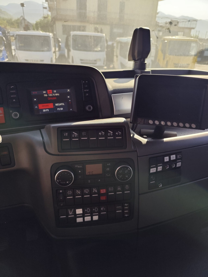 MAN TGS 35.480 - Truk sasis: gambar 4 MAN TGS 35.480 - Truk sasis: gambar 4