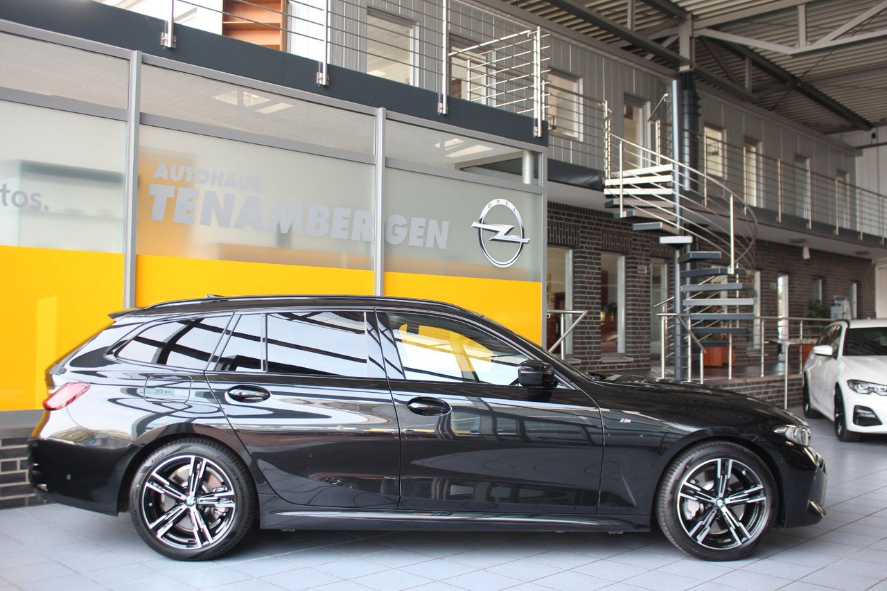 BMW 330 d Touring xDrive M Sport Panorama ACC HuD - Station wagon: gambar 3 BMW 330 d Touring xDrive M Sport Panorama ACC HuD - Station wagon: gambar 3