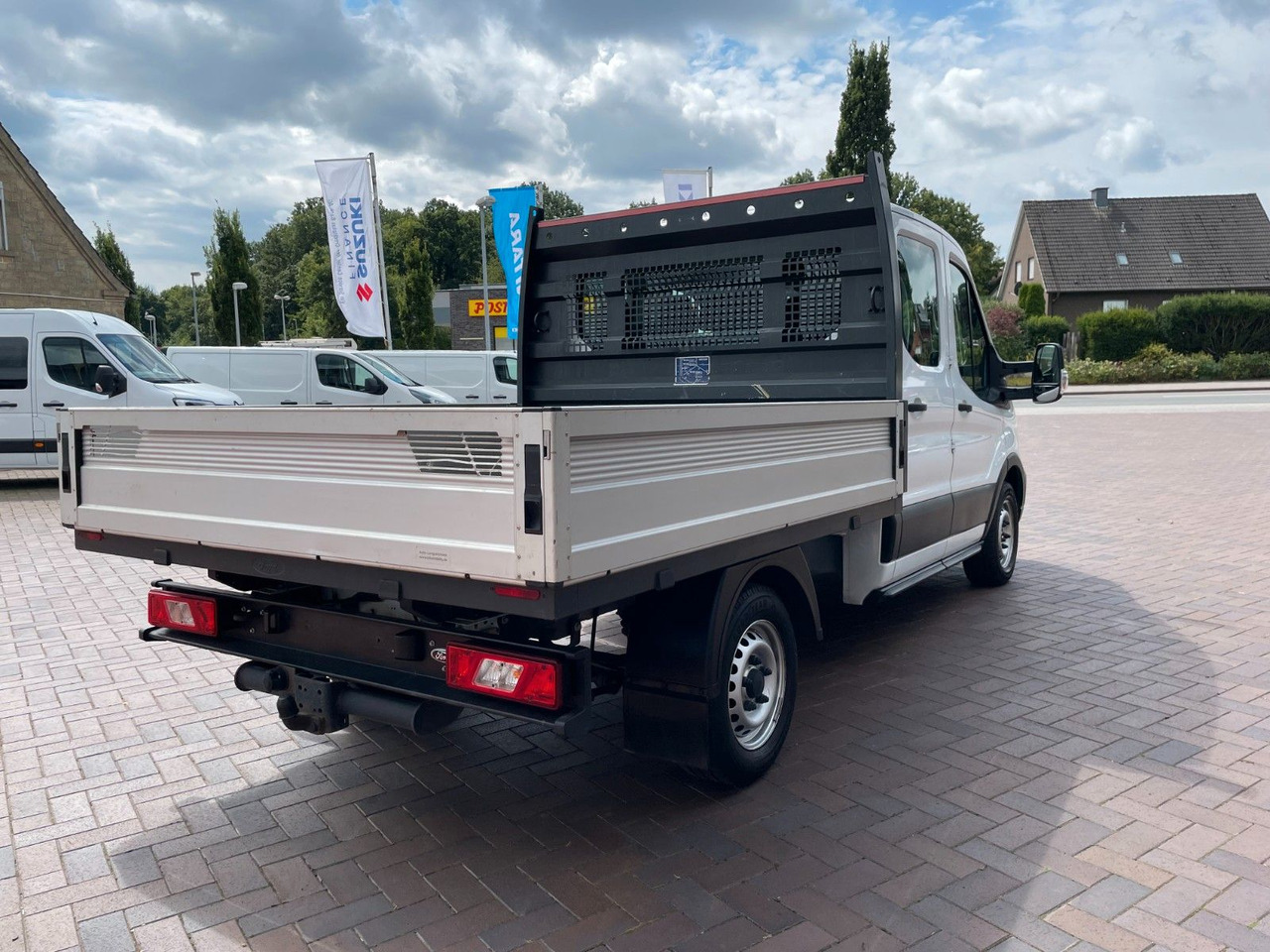 Ford Transit Pritsche 2,0 310 L2 DoKa Klima DAB AHK - Van flatbed, Van kombi: gambar 2 Ford Transit Pritsche 2,0 310 L2 DoKa Klima DAB AHK - Van flatbed, Van kombi: gambar 2