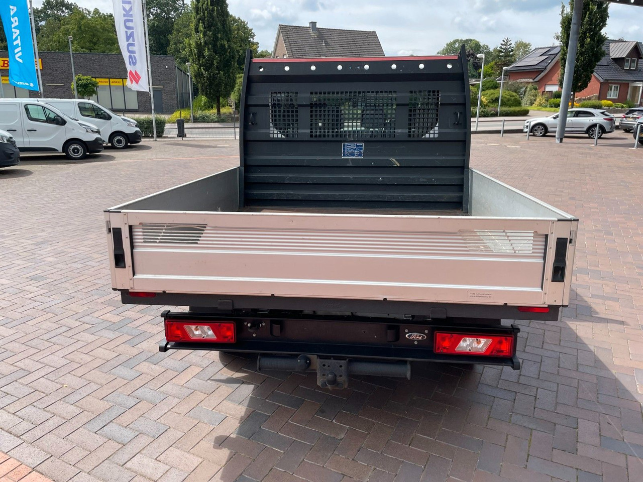 Ford Transit Pritsche 2,0 310 L2 DoKa Klima DAB AHK - Van flatbed, Van kombi: gambar 3 Ford Transit Pritsche 2,0 310 L2 DoKa Klima DAB AHK - Van flatbed, Van kombi: gambar 3