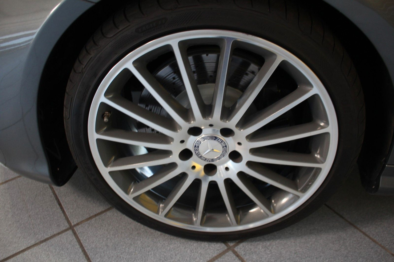Mobil Mercedes-Benz E 500 Cabrio AMG Leder Memory Kamera LED DAB ACC: gambar 9