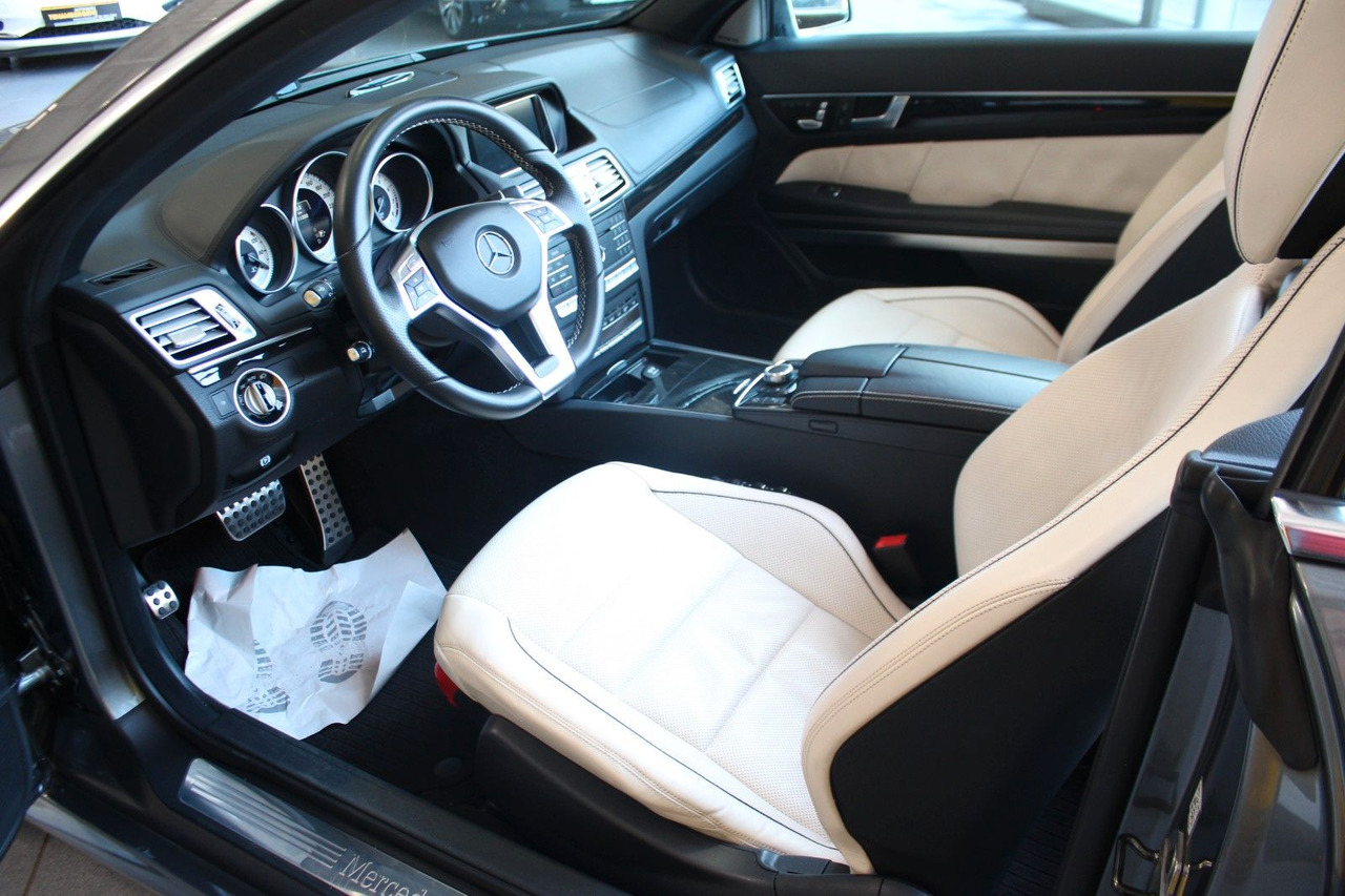 Mobil Mercedes-Benz E 500 Cabrio AMG Leder Memory Kamera LED DAB ACC: gambar 12