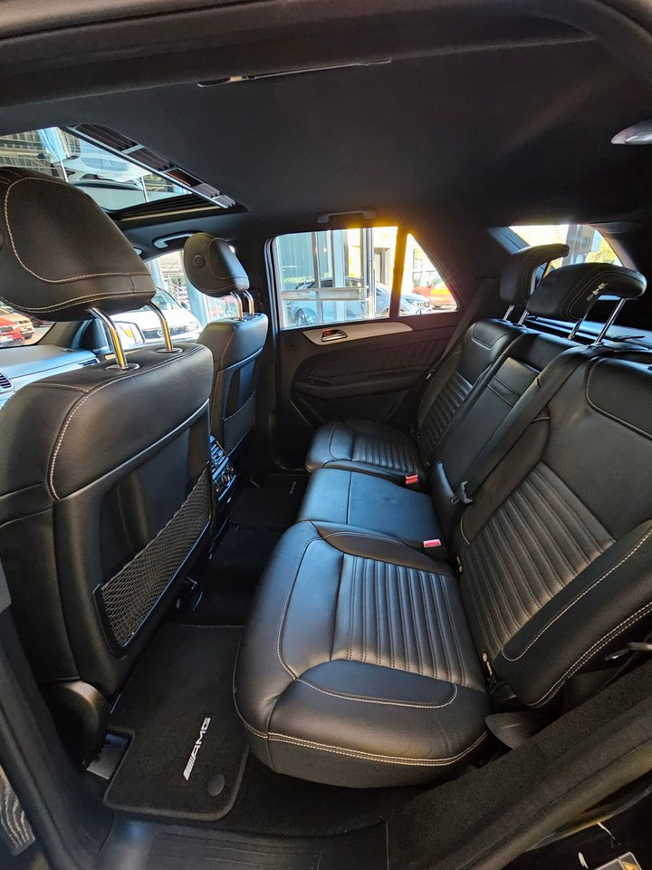 Mobil SUV Mercedes-Benz GLE 350 d 4Matic AMG Line: gambar 9