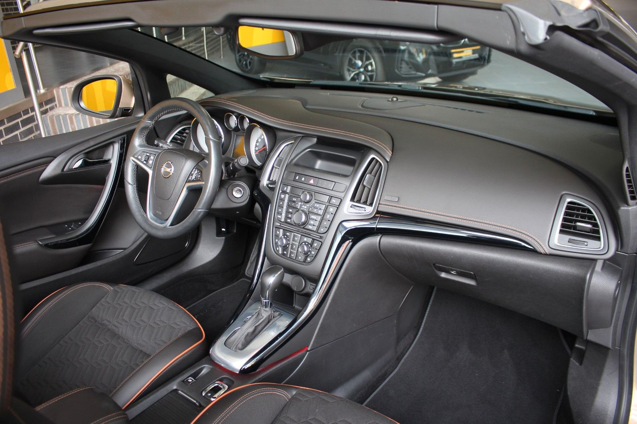 Opel Cascada Innovation AT Sitz- & Lenkradhzg BiXenon - Mobil: gambar 5 Opel Cascada Innovation AT Sitz- & Lenkradhzg BiXenon - Mobil: gambar 5