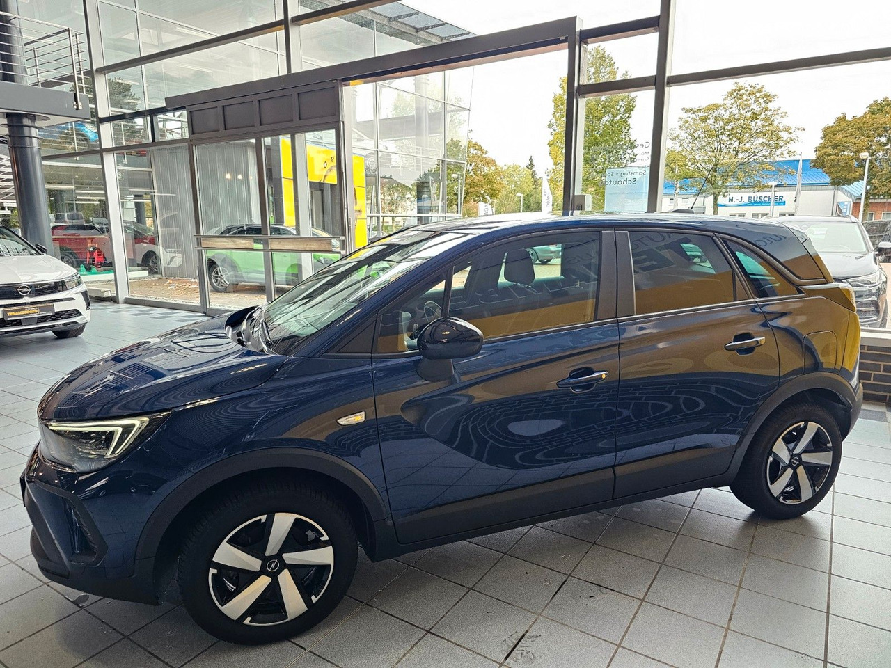 Opel Crossland Navi SHZ LHzg PDC Kamera - Van penumpang: gambar 4 Opel Crossland Navi SHZ LHzg PDC Kamera - Van penumpang: gambar 4