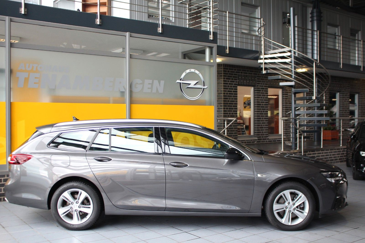 Opel Insignia B Sports Tourer Elegance Massage AHK AC - Station wagon: gambar 2 Opel Insignia B Sports Tourer Elegance Massage AHK AC - Station wagon: gambar 2