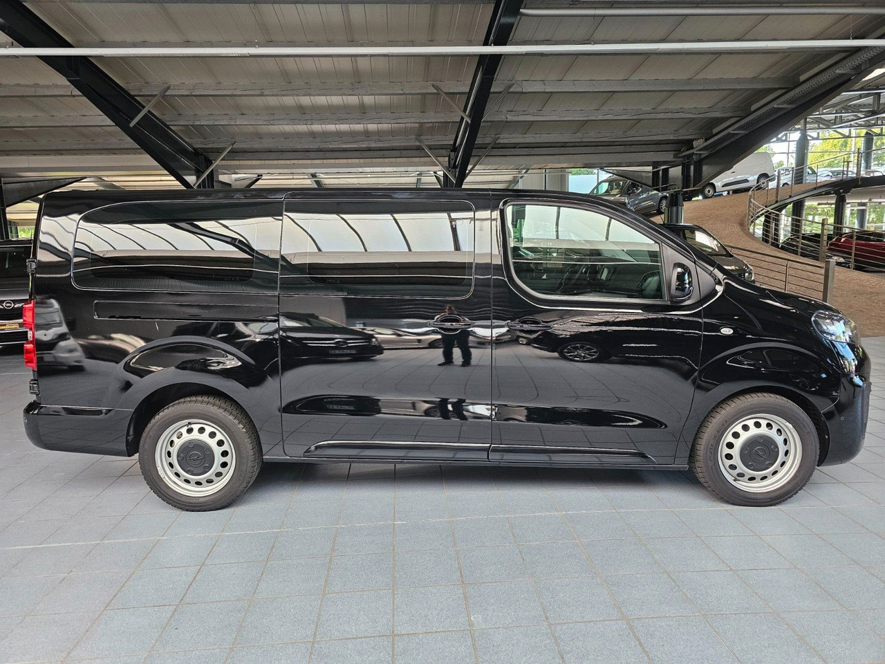 Opel Vivaro Kasten FlexSpace L DoKa Navi CarPlay DAB - Van kecil, Van kombi: gambar 5 Opel Vivaro Kasten FlexSpace L DoKa Navi CarPlay DAB - Van kecil, Van kombi: gambar 5