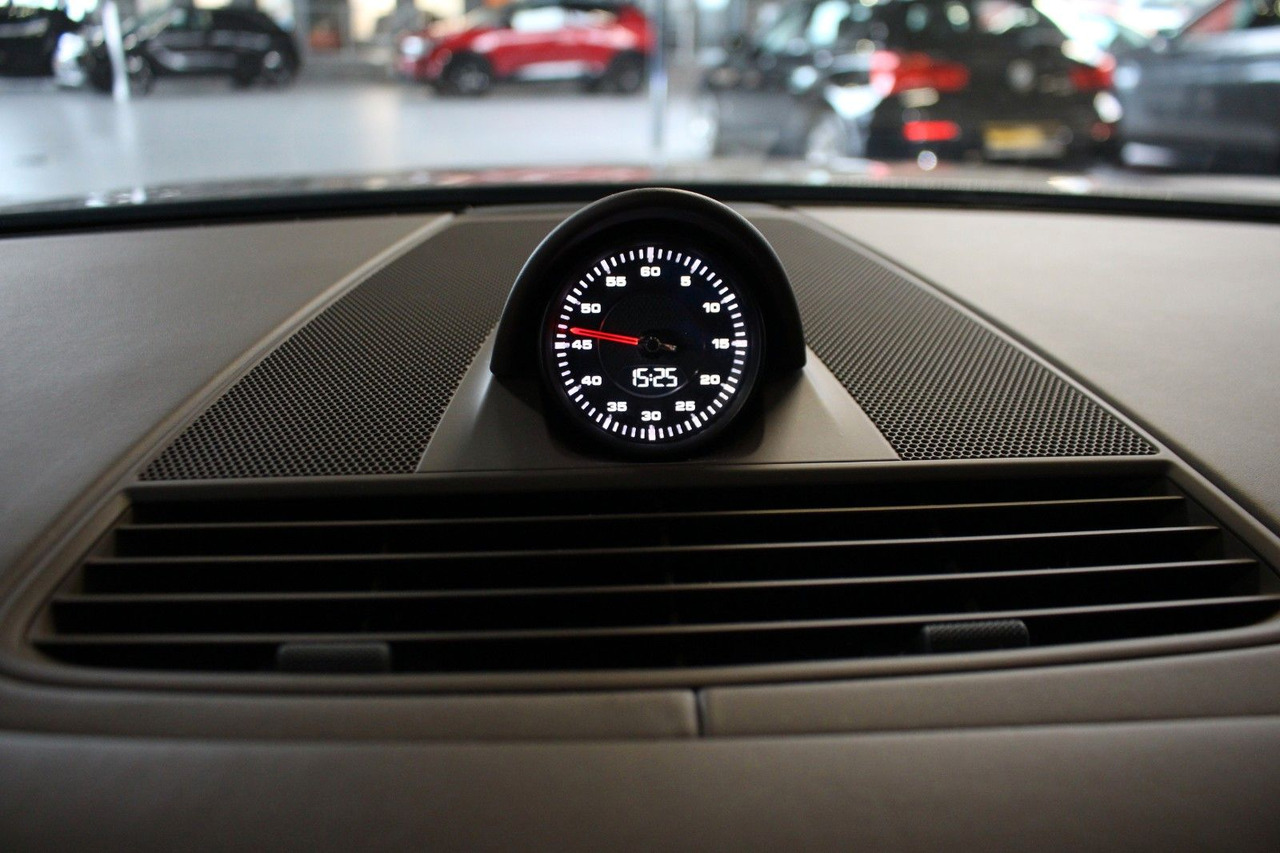 Mobil sedan Porsche Panamera 4S Diesel PDK Kamera LED DAB Bose 21": gambar 20