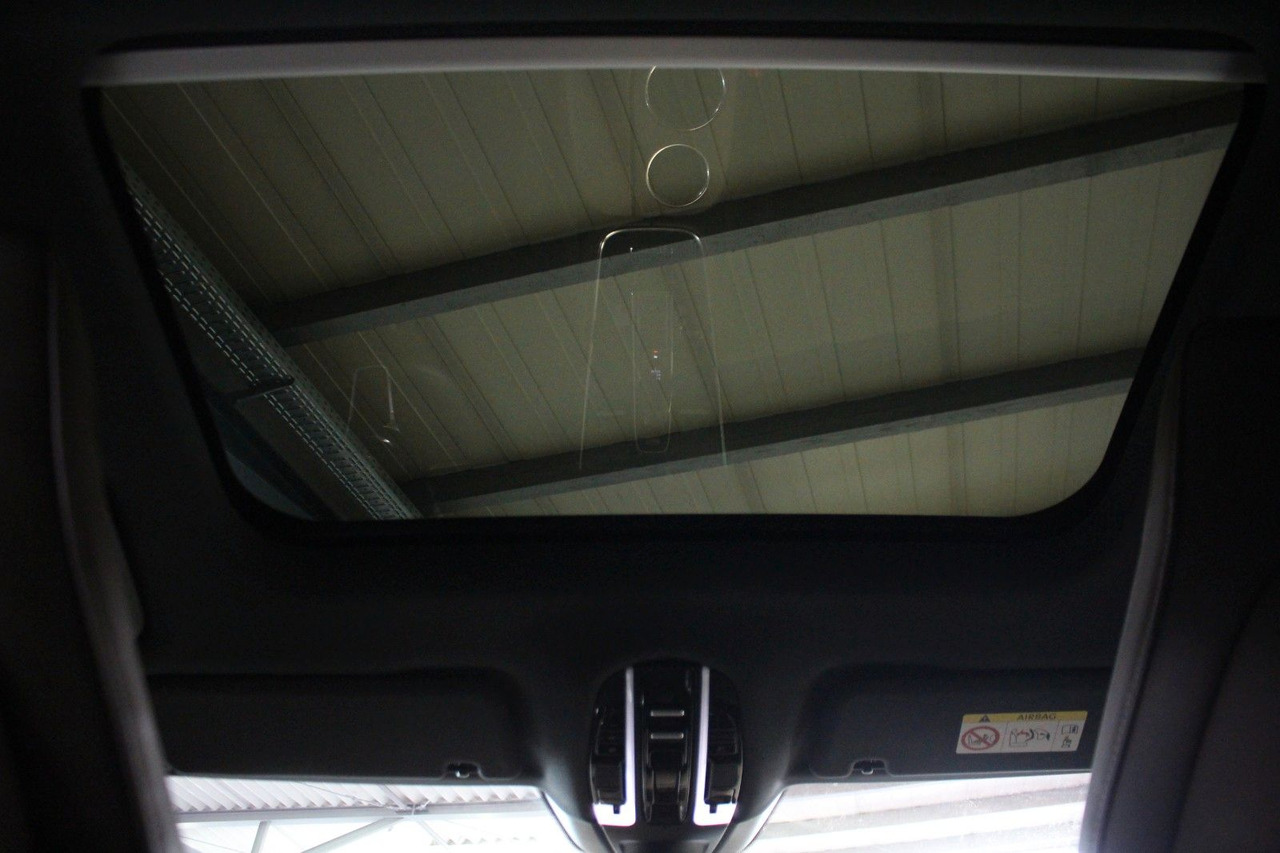 Mobil sedan Porsche Panamera 4S Diesel PDK Kamera LED DAB Bose 21": gambar 13