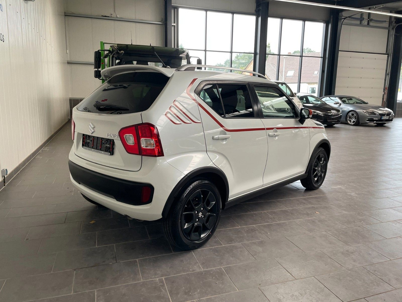 Suzuki Ignis 1,2 Intro Edtion+ - Mobil: gambar 3 Suzuki Ignis 1,2 Intro Edtion+ - Mobil: gambar 3