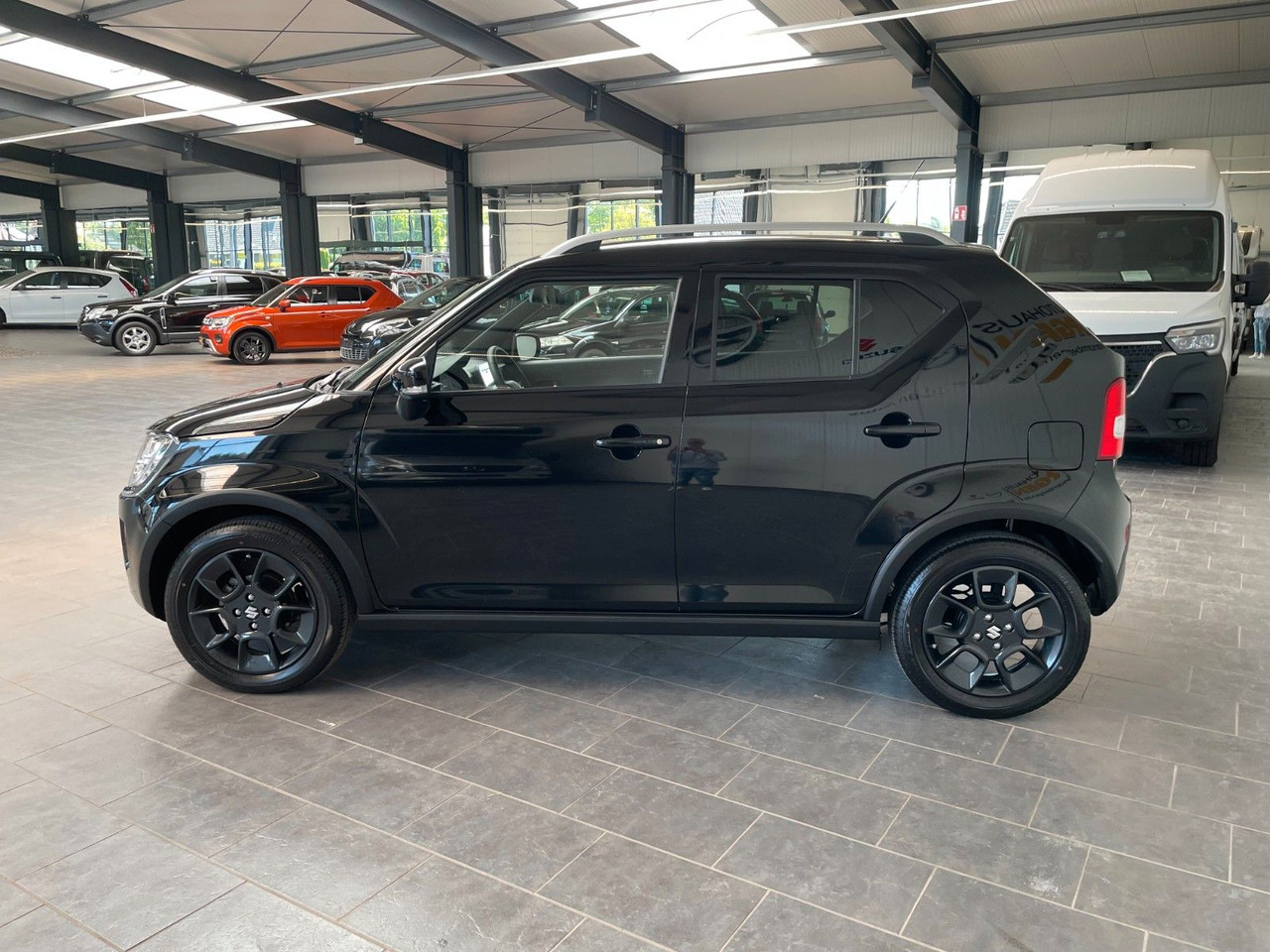 Suzuki Ignis Comfort+ Hybrid ,SHZ, Klimaauto., Tempomat - Mobil: gambar 5 Suzuki Ignis Comfort+ Hybrid ,SHZ, Klimaauto., Tempomat - Mobil: gambar 5