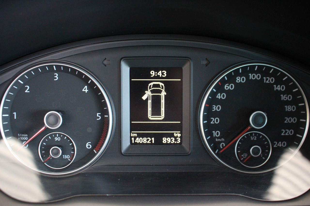 Volkswagen T5 California Comf. 2.0 DSG AT-Motor Markise AHK - Van penumpang: gambar 5 Volkswagen T5 California Comf. 2.0 DSG AT-Motor Markise AHK - Van penumpang: gambar 5