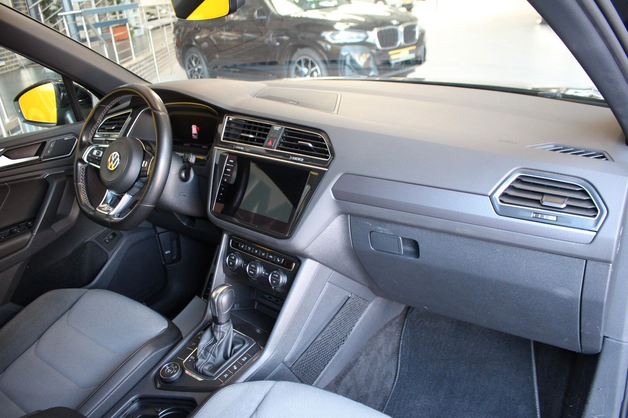 Volkswagen Tiguan 2.0 Highline R-Line 4Motion Pano ACC AHK - Mobil SUV: gambar 4 Volkswagen Tiguan 2.0 Highline R-Line 4Motion Pano ACC AHK - Mobil SUV: gambar 4