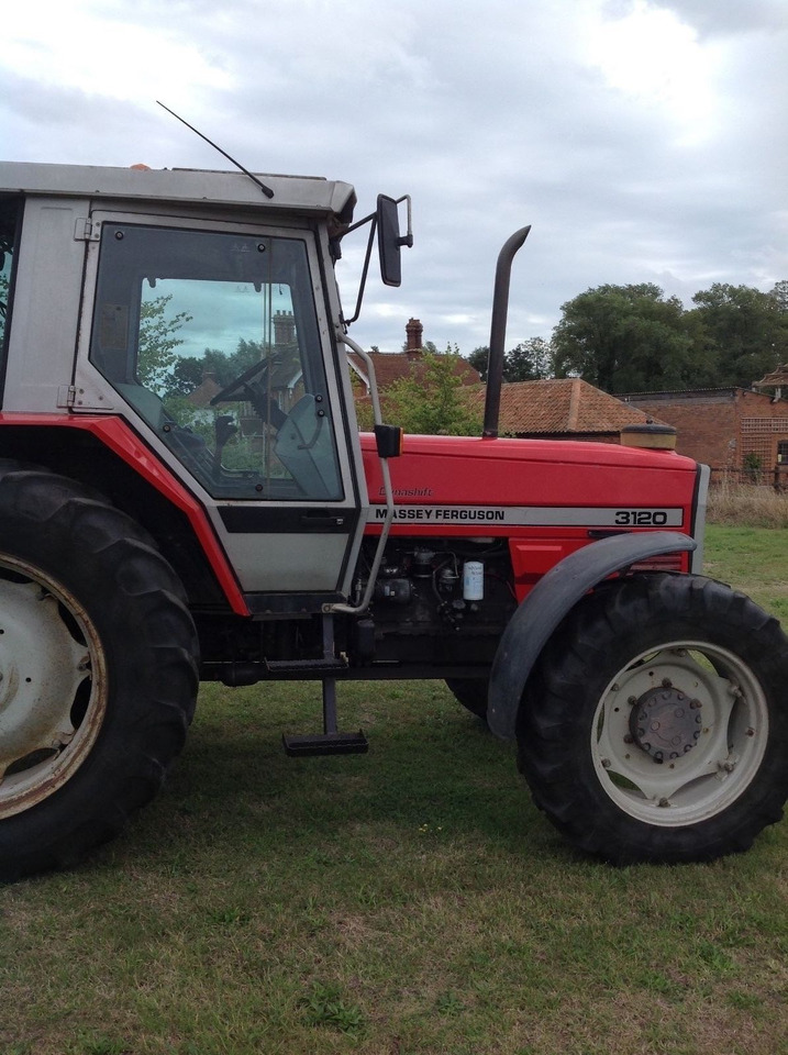 Massey Ferguson 3120 - Traktor: gambar 3 Massey Ferguson 3120 - Traktor: gambar 3