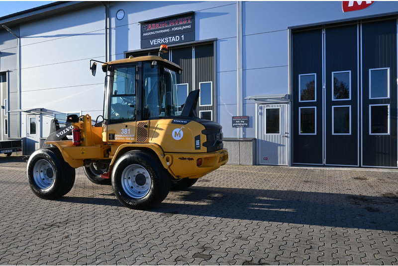 Volvo L30G - Wheel loader: gambar 3 Volvo L30G - Wheel loader: gambar 3