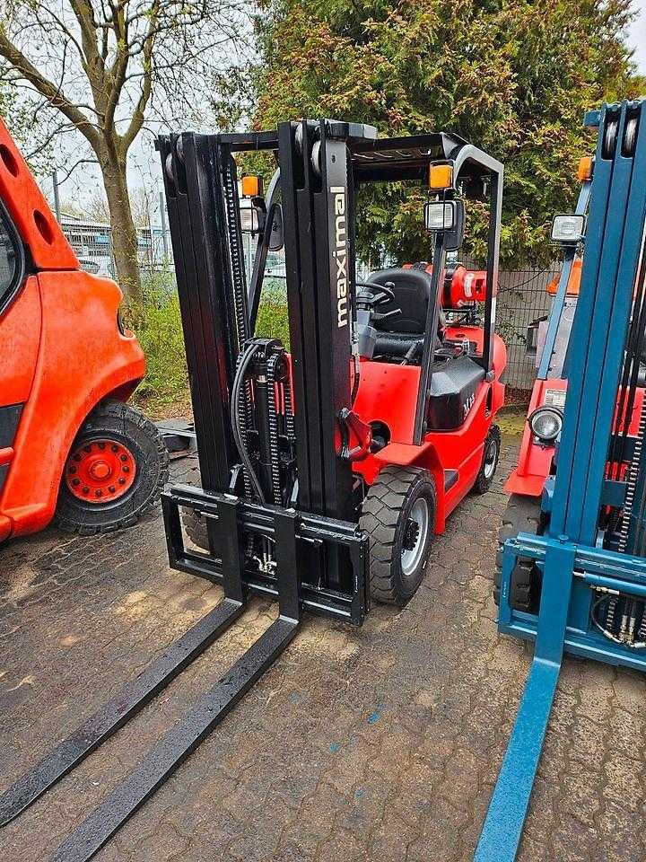 Maximal 25M - Forklift LPG: gambar 3 Maximal 25M - Forklift LPG: gambar 3