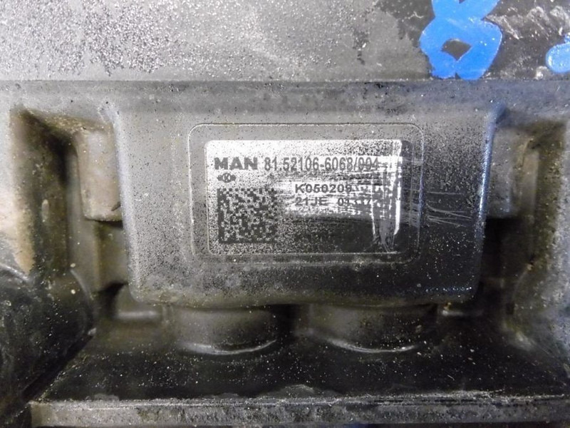 KNORR-BREMSE EBS - Bagian Rem: gambar 2 KNORR-BREMSE EBS - Bagian Rem: gambar 2