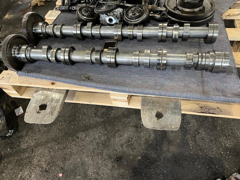 Scania LH - Camshaft: gambar 1 Scania LH - Camshaft: gambar 1