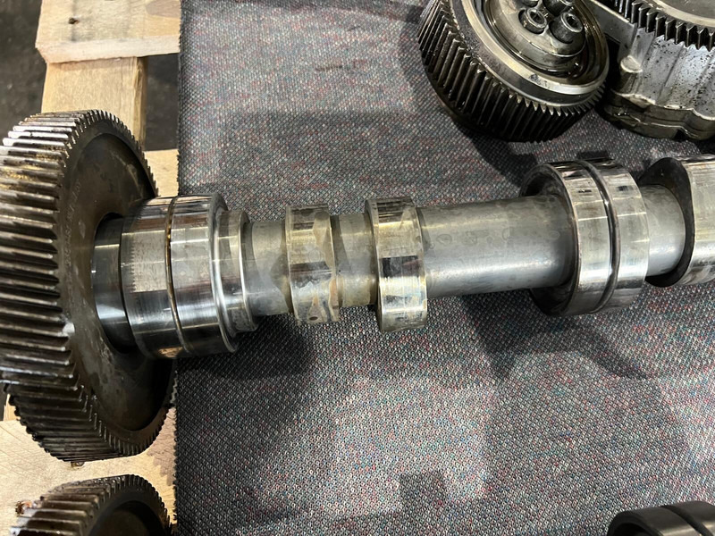 Scania RH - Camshaft: gambar 3 Scania RH - Camshaft: gambar 3