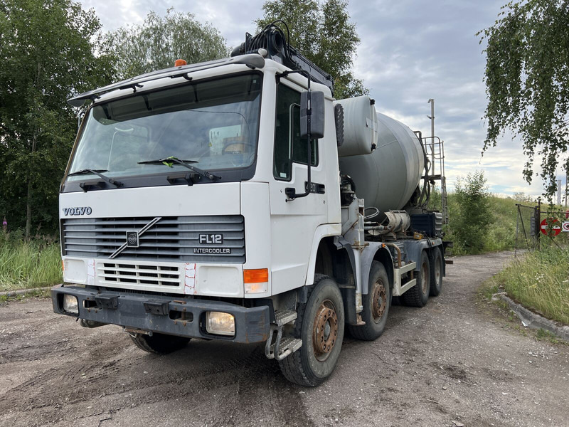 Volvo FL12 - Pompa beton stasioner: gambar 1 Volvo FL12 - Pompa beton stasioner: gambar 1