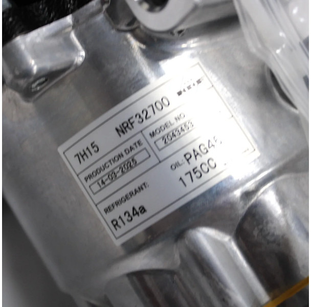 Volvo / Renault Airco Compressor 20587125 | 7482704531 Nieuw! - Kompresor AC untuk Truk: gambar 3 Volvo / Renault Airco Compressor 20587125 | 7482704531 Nieuw! - Kompresor AC untuk Truk: gambar 3