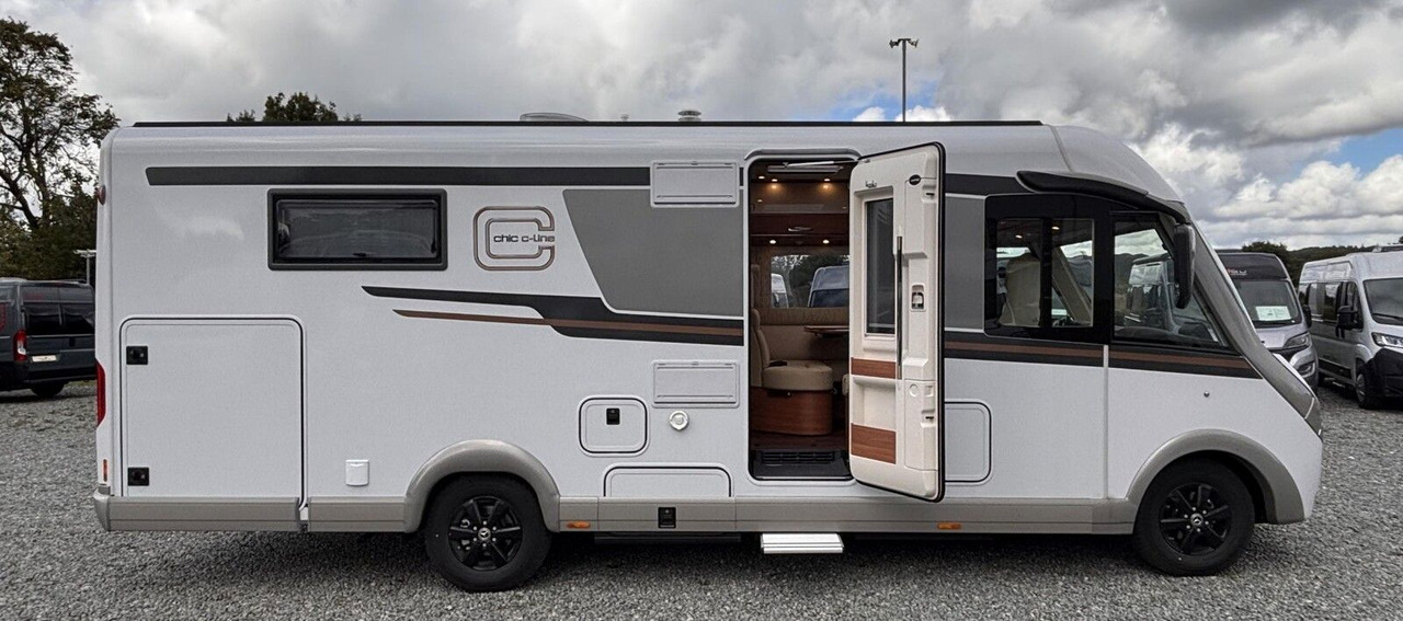 Carthago chic c-line I 5.0 QB *Mercedes*MJ25*Alde*Sky*TV* - Mobil rumah terintegrasi: gambar 5 Carthago chic c-line I 5.0 QB *Mercedes*MJ25*Alde*Sky*TV* - Mobil rumah terintegrasi: gambar 5