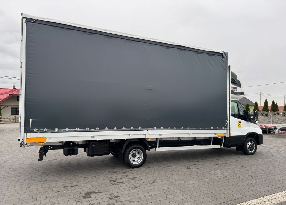 Iveco 50C18 DMC 3500kg. 15 europalet Salonowy I właściciel Iveco 3.0180ps 350kg. Salonowe Serwisowane - Van dengan terpal samping: gambar 4 Iveco 50C18 DMC 3500kg. 15 europalet Salonowy I właściciel Iveco 3.0180ps 350kg. Salonowe Serwisowane - Van dengan terpal samping: gambar 4