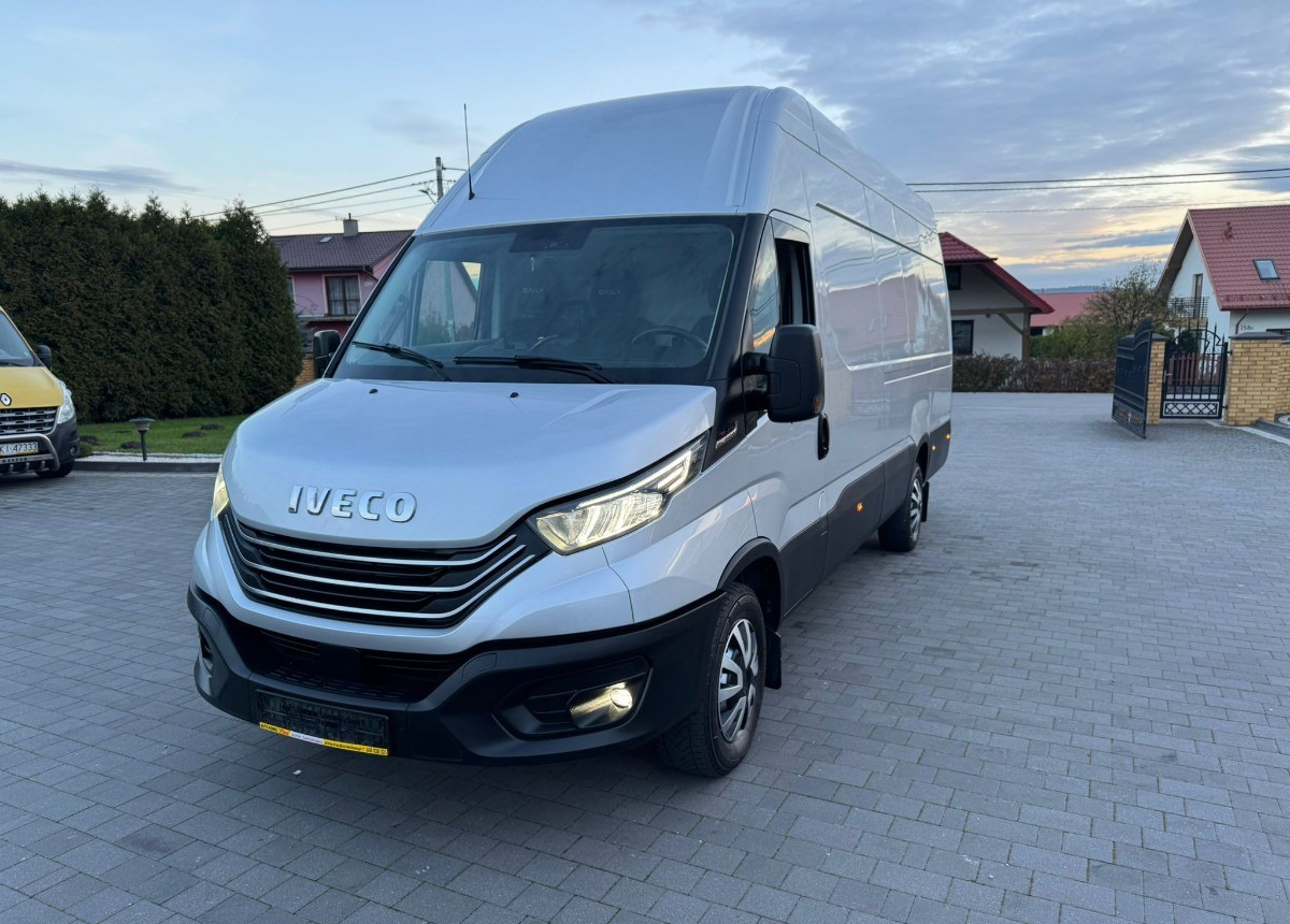 Iveco Maxi 3.0 Himatic 210ps. Salon Polska Hi-matic 210ps Ful Wypas - Van panel: gambar 4 Iveco Maxi 3.0 Himatic 210ps. Salon Polska Hi-matic 210ps Ful Wypas - Van panel: gambar 4