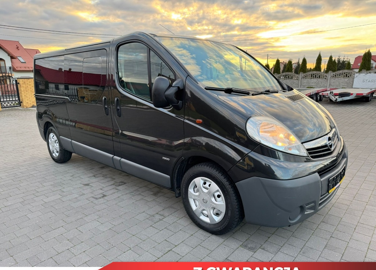 Opel Vivaro Doka Long 2.5 150 ps. L2 H1 - Van kombi: gambar 1 Opel Vivaro Doka Long 2.5 150 ps. L2 H1 - Van kombi: gambar 1