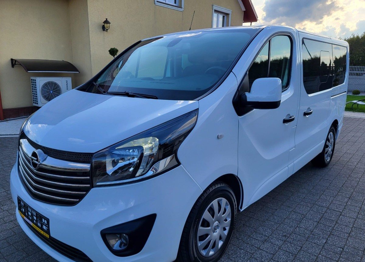 Opel Vivaro bogato doposażone serwisowane Zarejstrowane - Van penumpang: gambar 1 Opel Vivaro bogato doposażone serwisowane Zarejstrowane - Van penumpang: gambar 1