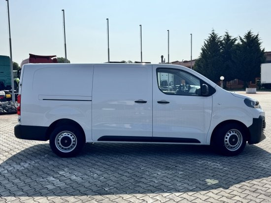 Fiat Scudo (L2) M BlueDHi 120 6-Gang inkl. NOVA - Van panel: gambar 4 Fiat Scudo (L2) M BlueDHi 120 6-Gang inkl. NOVA - Van panel: gambar 4
