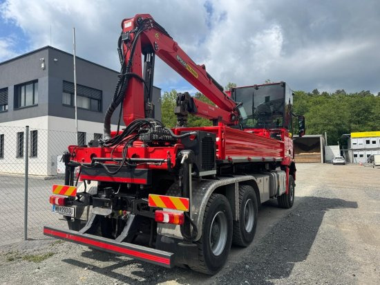 Mercedes-Benz AROCS 3552 963-2F Epsilon M100L86 Kran ? Leistungsstarker Holzladekran mit hoher Reichweite - Truk derek: gambar 4 Mercedes-Benz AROCS 3552 963-2F Epsilon M100L86 Kran ? Leistungsstarker Holzladekran mit hoher Reichweite - Truk derek: gambar 4