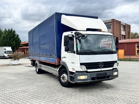 Mercedes-Benz Atego 1222 L Euro 4 - Truk dengan terpal samping: gambar 1 Mercedes-Benz Atego 1222 L Euro 4 - Truk dengan terpal samping: gambar 1