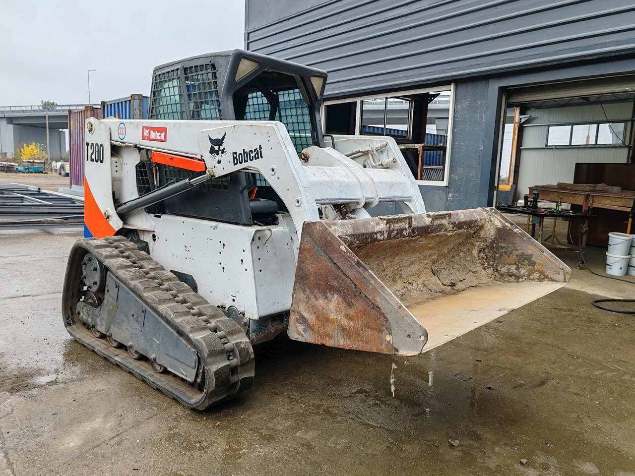 BOBCAT T200 - Track loader yang ringkas: gambar 1 BOBCAT T200 - Track loader yang ringkas: gambar 1