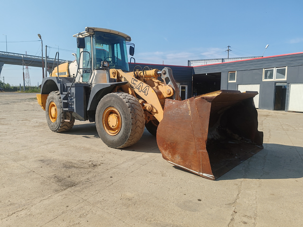 Liebherr 544 Incarcator Frontal Vola - Wheel loader: gambar 1 Liebherr 544 Incarcator Frontal Vola - Wheel loader: gambar 1