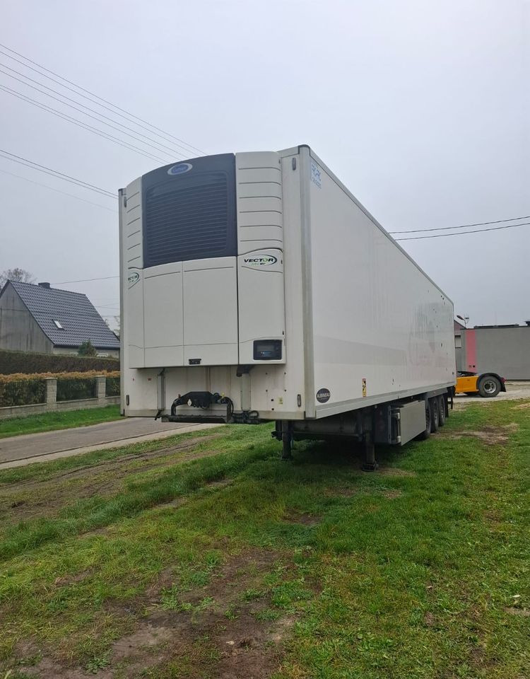 LeciTrailer Carrier Vector 1950 Mt - Semi-trailer berpendingin: gambar 1 LeciTrailer Carrier Vector 1950 Mt - Semi-trailer berpendingin: gambar 1
