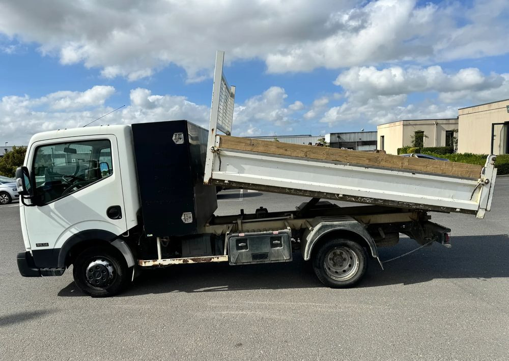 Nissan NT400 - Truk jungkit: gambar 2 Nissan NT400 - Truk jungkit: gambar 2