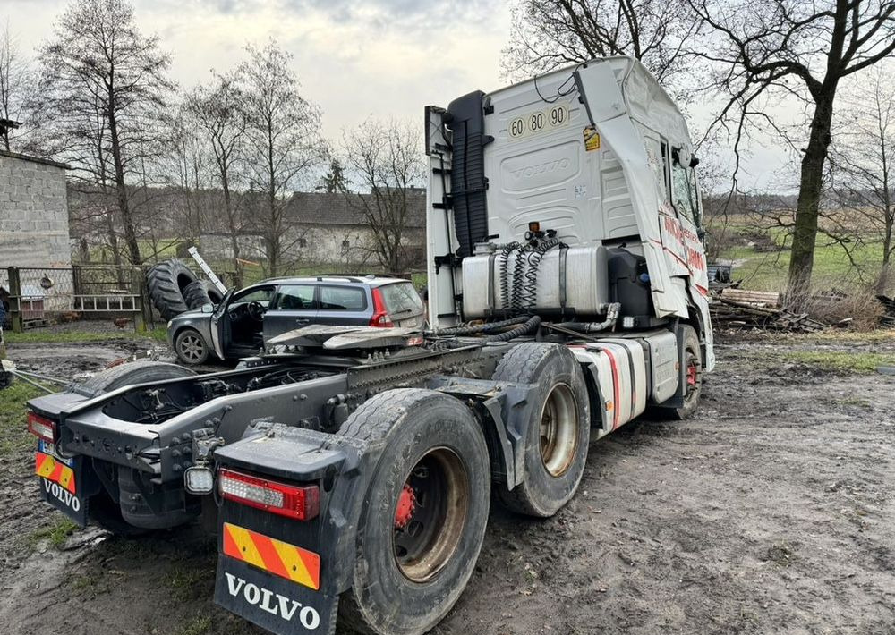 Volvo FH540 - Tractor head: gambar 5 Volvo FH540 - Tractor head: gambar 5