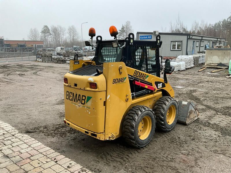 Caterpillar 226B - Skid steer: gambar 3 Caterpillar 226B - Skid steer: gambar 3