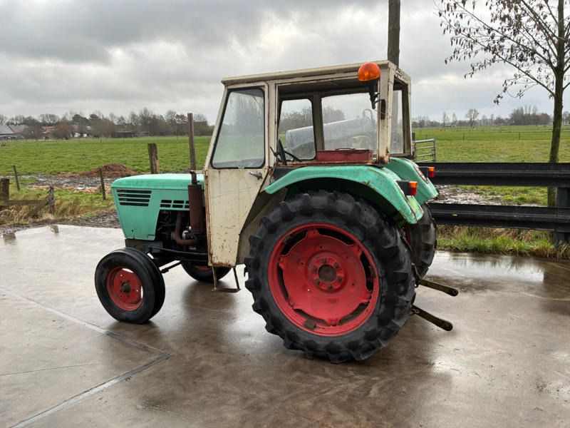 Deutz D4506 - Traktor terlacak: gambar 3 Deutz D4506 - Traktor terlacak: gambar 3